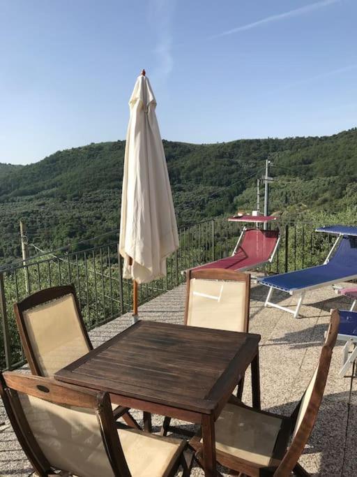 Villa Berio Due - Tuija Villa Viani ภายนอก รูปภาพ