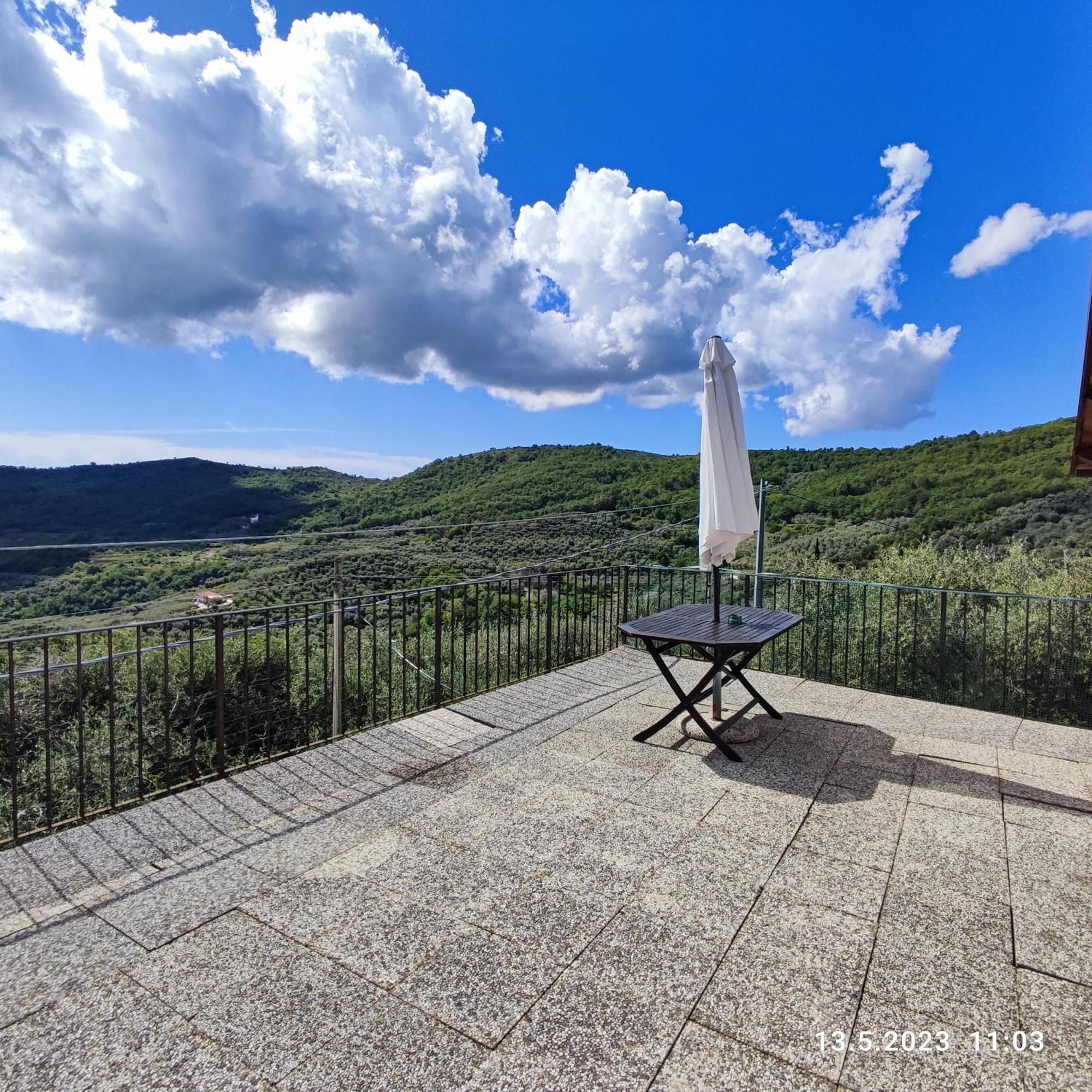 Villa Berio Due - Tuija Villa Viani ภายนอก รูปภาพ