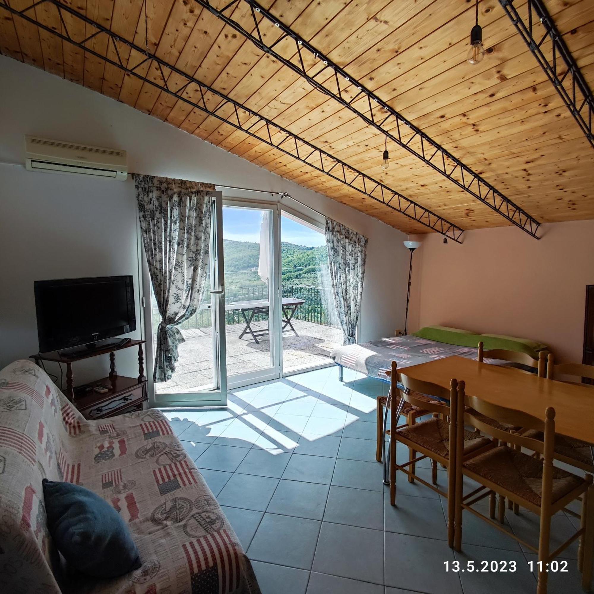 Villa Berio Due - Tuija Villa Viani ภายนอก รูปภาพ