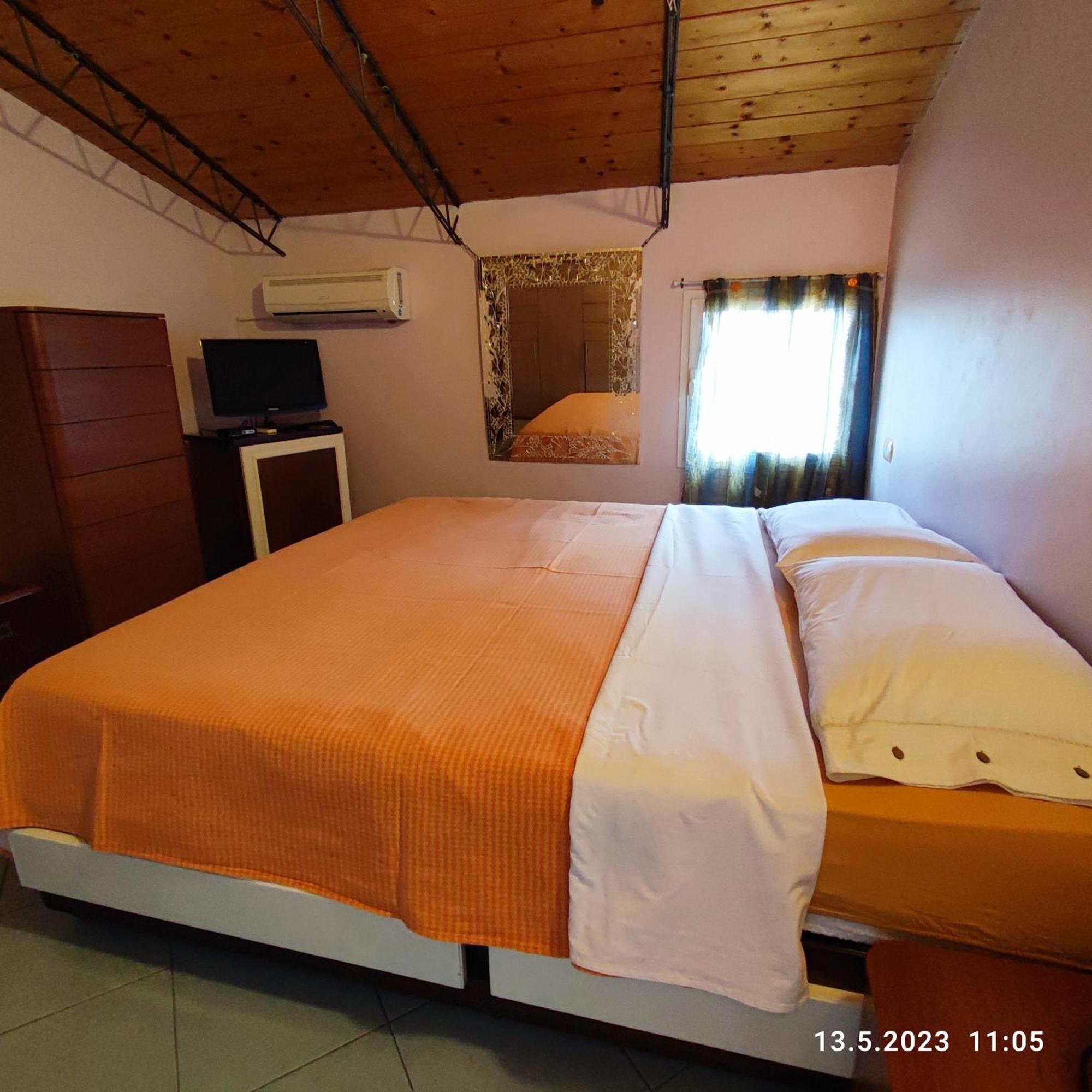 Villa Berio Due - Tuija Villa Viani ภายนอก รูปภาพ